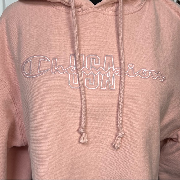 ⭐️ CHAMPION USA Baby Pink Cropped Comfy Cozy Hoodie Sweatshirt Size EXTRA SMALL - Picture 3 of 13